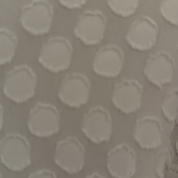 Market & Spruce white sleeveless top. Polkadot Patterson front. Plain on back. - Picture 3 of 5